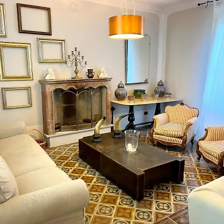 Villa Spacious With Private Pool In Ca' Dei Rovati Castana (Lombardy)